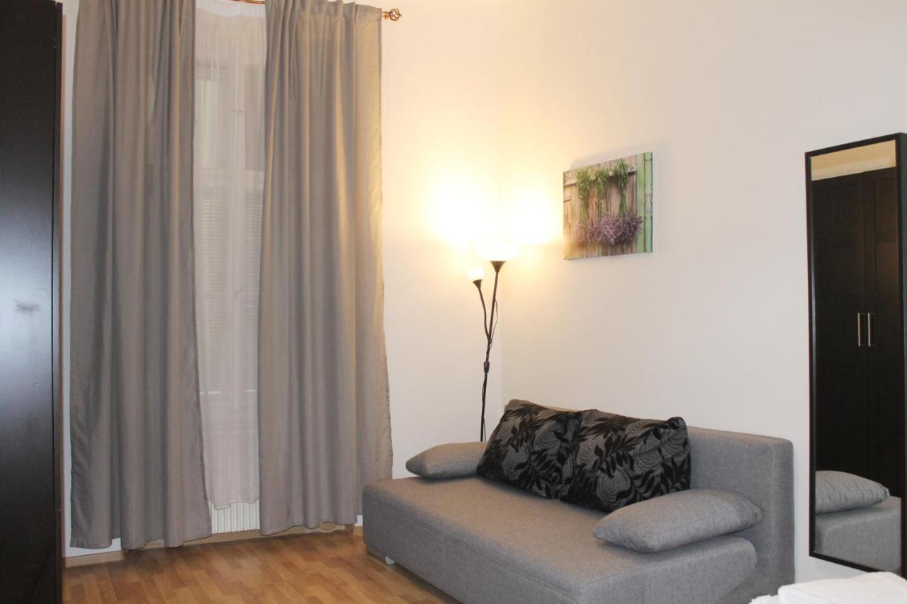 Appartement Modern Ve Smeckach 28